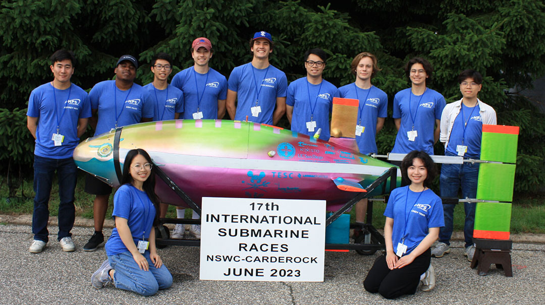 Group picture with Calypso submarine at ISR 17